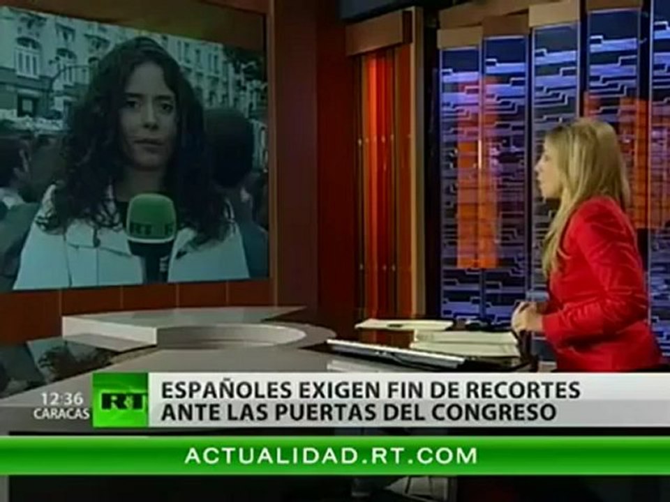 Los manifestantes del 29S vuelven a cercar el Congreso en Madrid(360p_H.264-AAC)