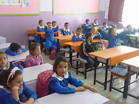 MUTLU ÇOCUKLAR SINIFI ŞARKI SÖYLÜYOR
