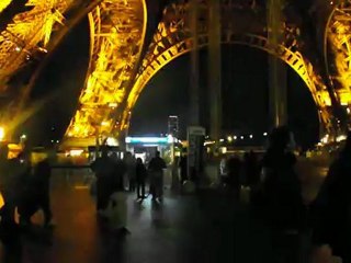 panjaBI mUNDEE BY SINGH TOUR EIFFAL IN PARIS