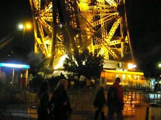 PARIS BY MANNY NEAR TOUR EIFFAL ( PANJABI MUNDEE )