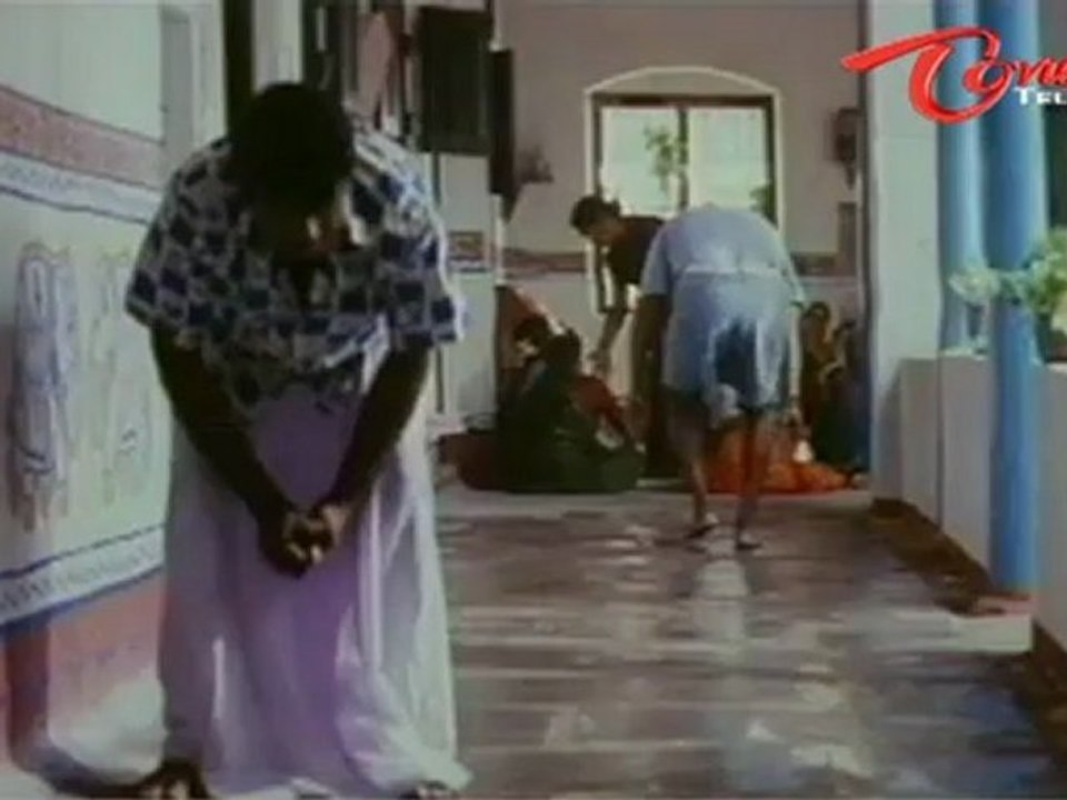 Hilarious Game Between Senthil - Goundamani
