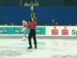 Le meilleur du patinage : Les chutes !