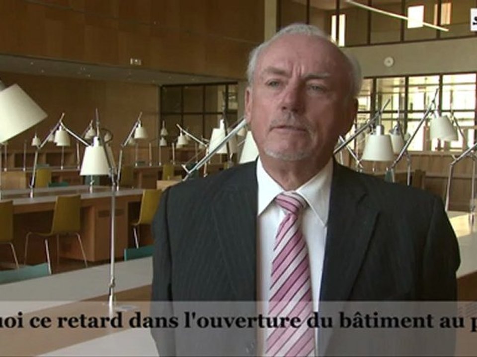 Jacky Valy : "ce déménagement de documents est minitieux et nécessite beaucoup d'attention "