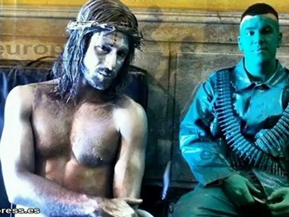 Hugo Silva y Mario Casas, potentes figuras humanas