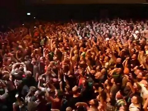The Pogues - Olympia 2012 - Dirty Old Town