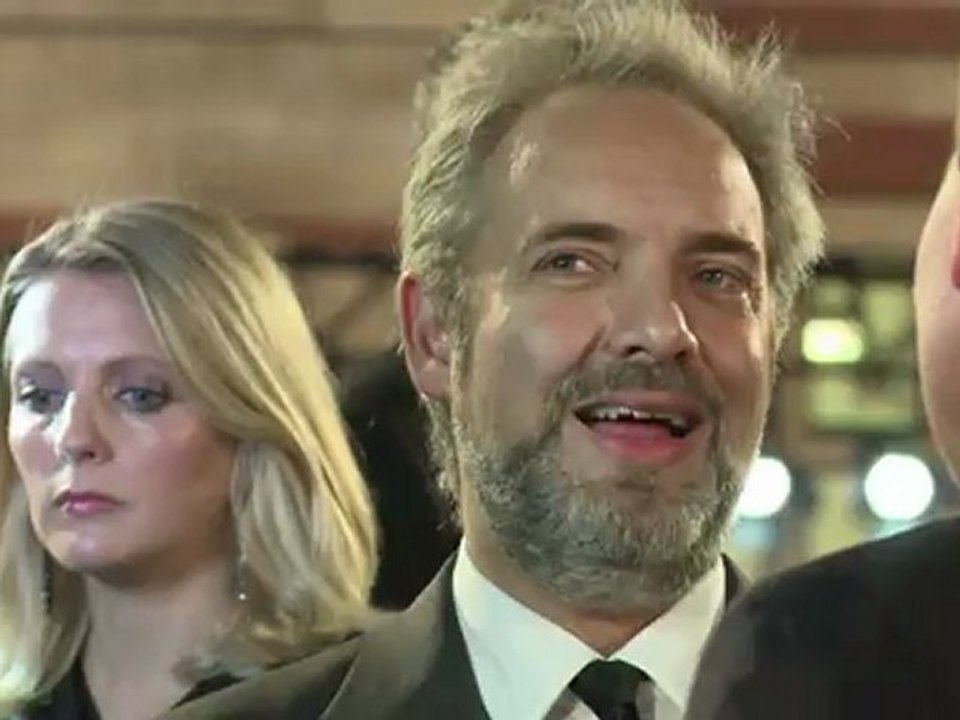 Pompöse Premiere für den neuen Bond in London