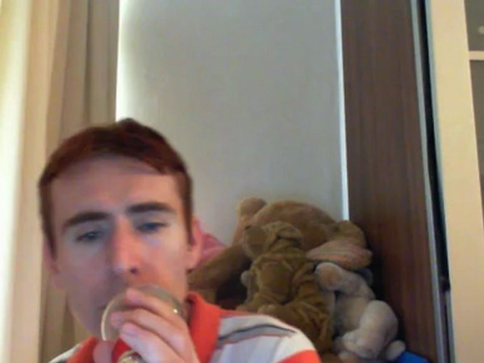 Wiwi égratigne "l'incendie" de Brigitte Fontaine & Areski Belkacem