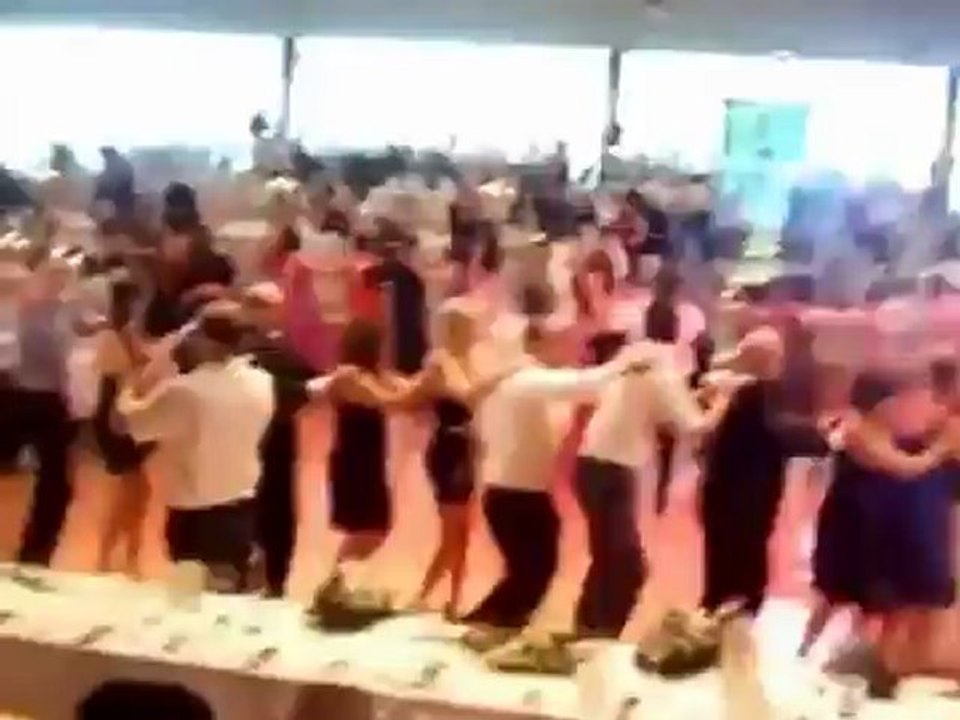 SUCHE ITALIENISCHE BAND FÜR HOCHZEIT TEIL 5