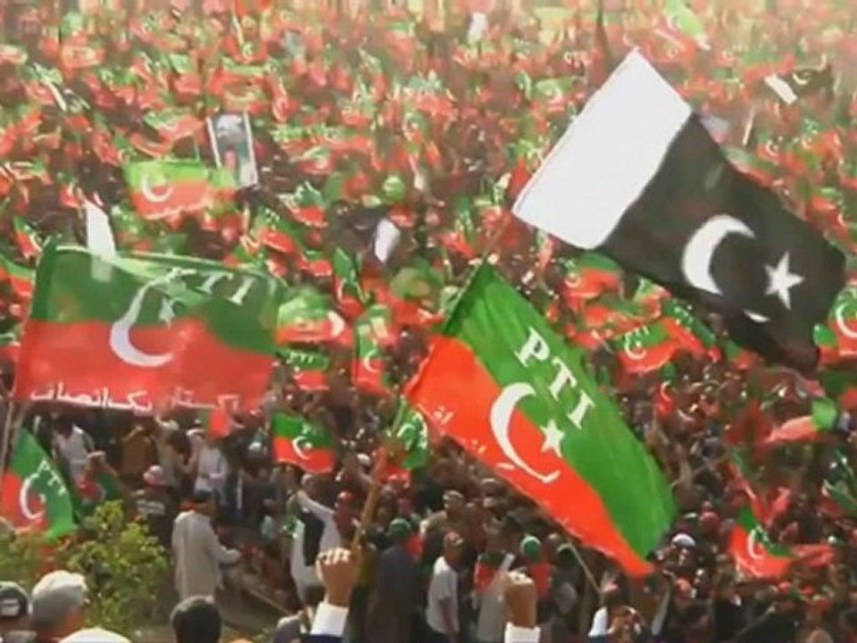 سنو جوانوں میرا پیغام -عمران خان
