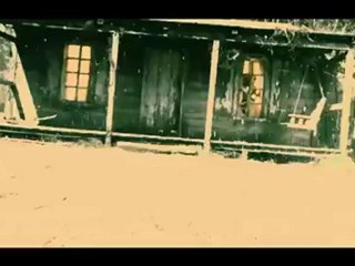 Bande-annonce Red Band sanglante pour Evil Dead !