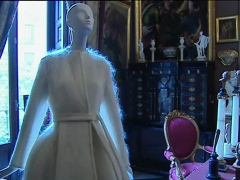 EFESTILO Moda y arte conversan en el museo