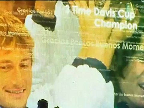El tenis se vuelca en el homenaje de despedida a Ferrero