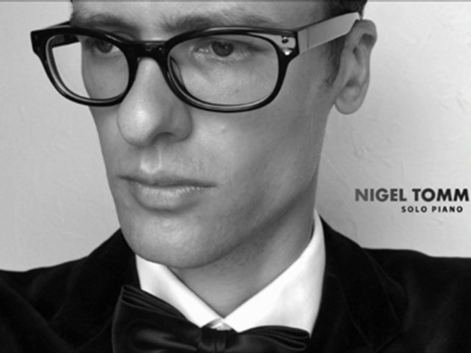 Famous Avant-Garde Jazz Piano Improvisation by Nigel Tomm - video Dailymotion