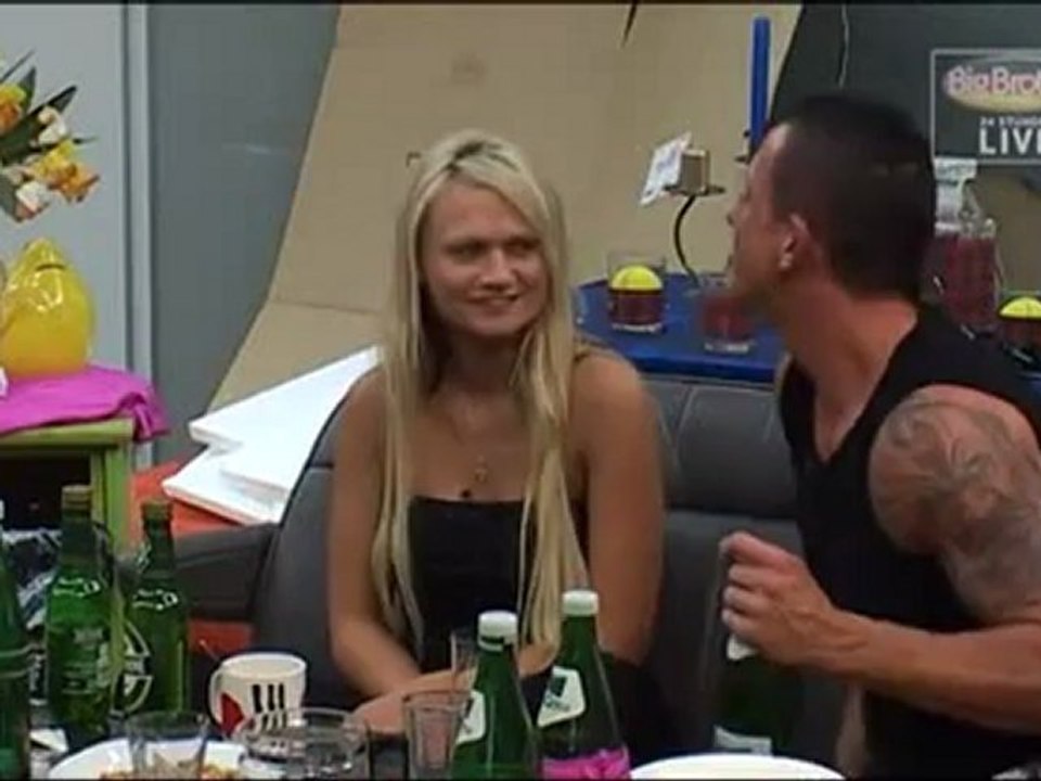 Party im Secret Haus Klaus Zieht ein