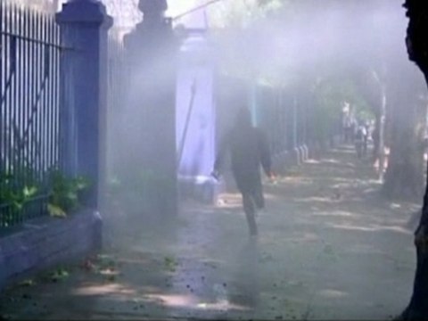 Chilean police clash with students