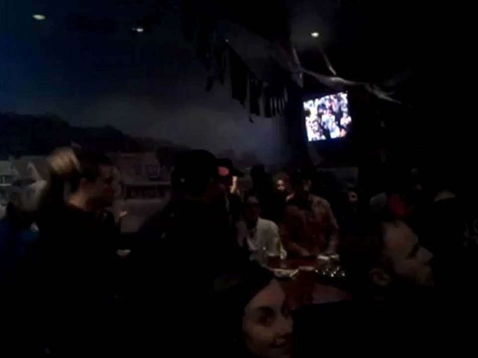 Giants vs. Tigers World Series - Giants Fans Cheering