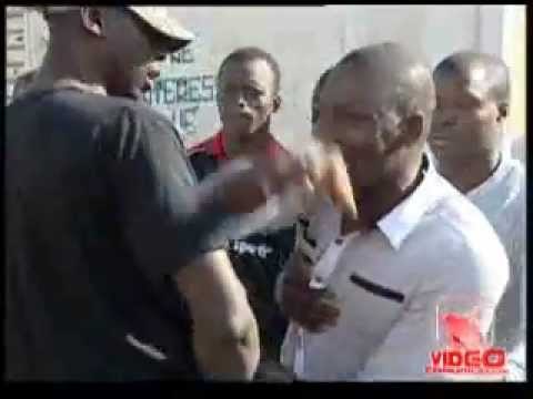 Napoli - La protesta degli immigrati 2 (live 25.10.12)