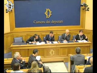 Giuseppe Giulietti - Il pluralismo sta scomparendo (23.10.12)