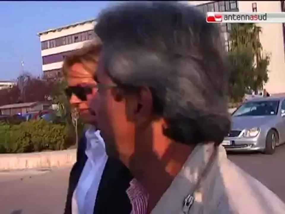 25.10.12 TG Vendola rischia 20 mesi di reclusione, "se condannato mi congedo dalla vita pubblica"