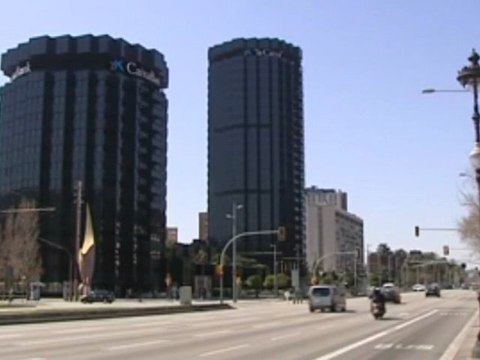 CaixaBank reduce casi un 80% sus beneficios, tras dotar 8.374 millones