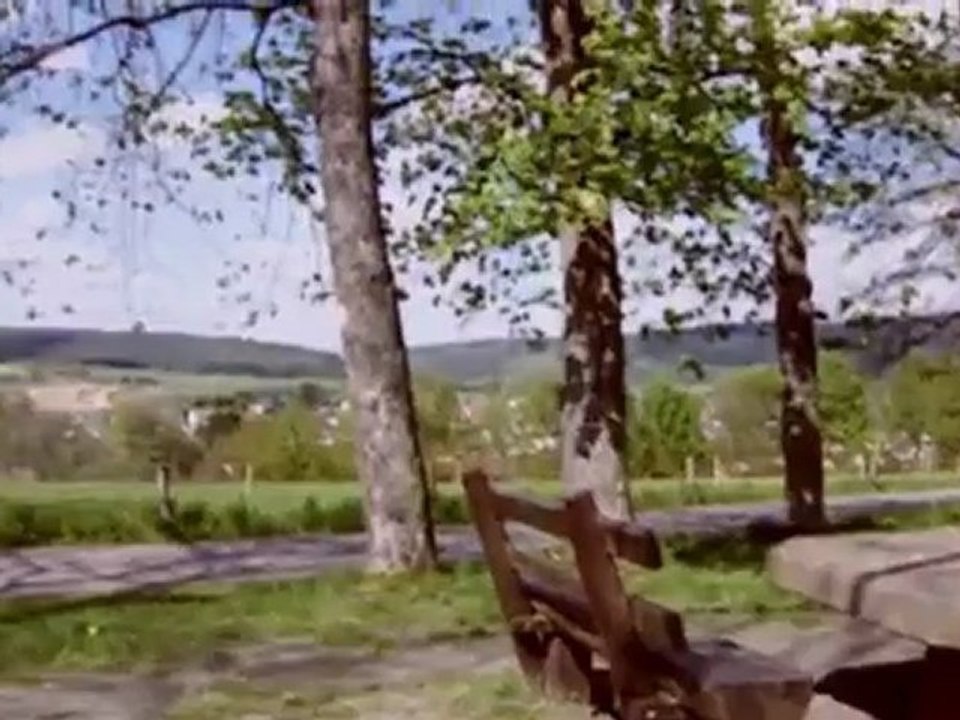 La Bisutería de papel de Claudia Diehl | Euromaxx