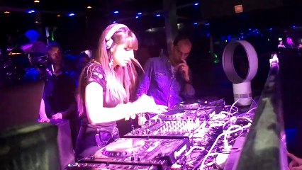 Suite Du Mix De DJ Oriska She Can DJ Queen