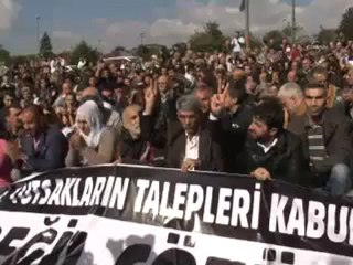 Metrobüs yolunda ses bombası patladı
