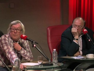 Télécharger la video: Les Animateurs et Journalistes dans les Grosses Têtes en folie (Partie 3)