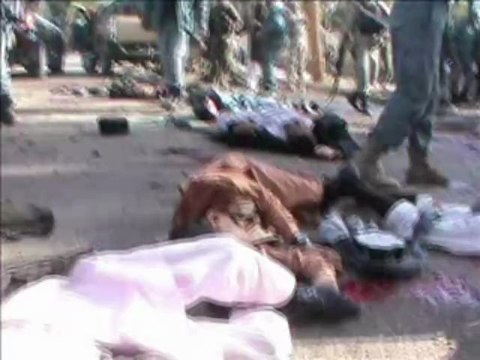 Atentado em mesquita mata 42 pessoas no Afeganistão