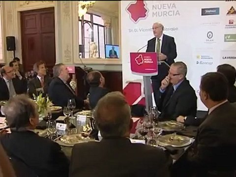 Del Bosque manifiesta su alegría por el Príncipe de Asturias a Casillas y a Xavi