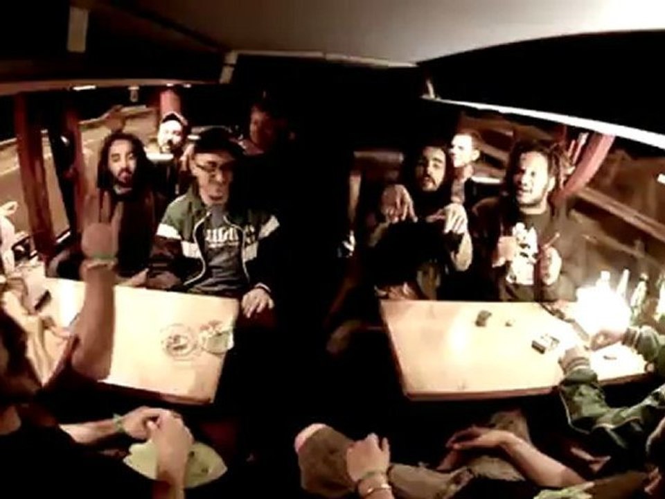 Reggae Lovers  -  Train To Roots