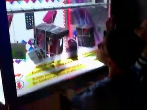 BARBER CUT,OYUNCAK MAKİNELERİMİZ VE MAKASMATİKLERİMİZ ARTIK 100.000 OYUN OYNAMA GARANTİLİ