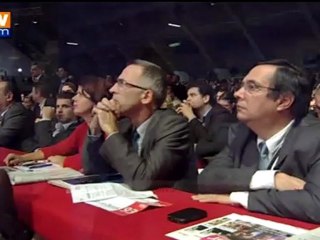 PSA : Ayrault fustige l'aveu de Fillon