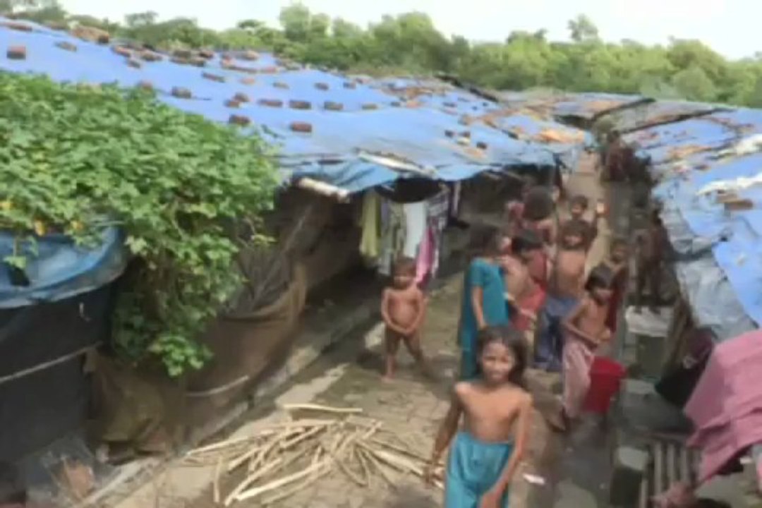 Arakanlılar bayramı buruk karşıladı