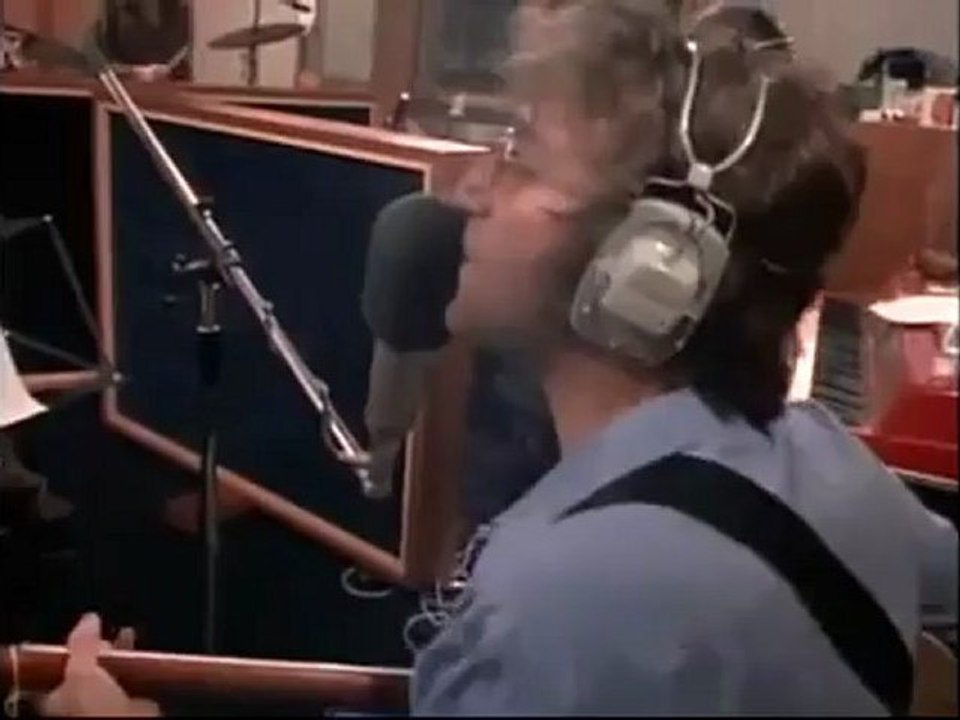 John Lennon complains about the epiphone casino - YouTube