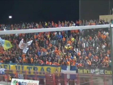 Ν. Σαλαμίνα-ΑΠΟΕΛ-Οπαδοί ΑΠΟΕΛ (8)