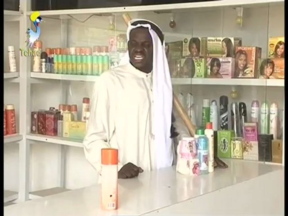 ALHADJI  TAWWA ET SA DRÔLE DE CLIENTE DES CRÈMES - SANS TITRE ,TITRE TOL