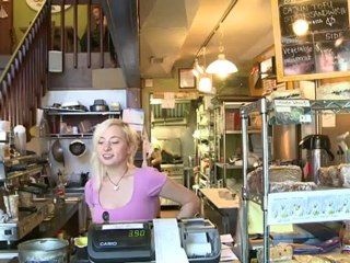 Jaded young voters still critical in US election