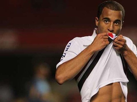 Le retentissant triplé de Lucas Moura !