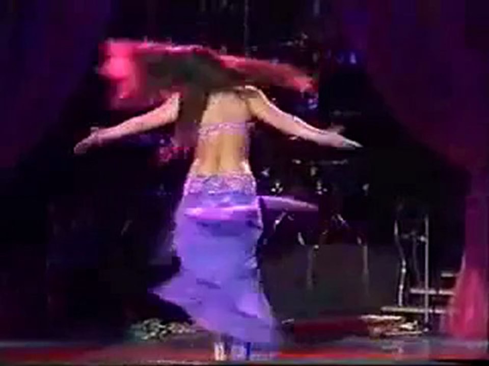 zinzins de l'espace, trotro, mickey mouse, oggy et les cafard,s, belly dancer