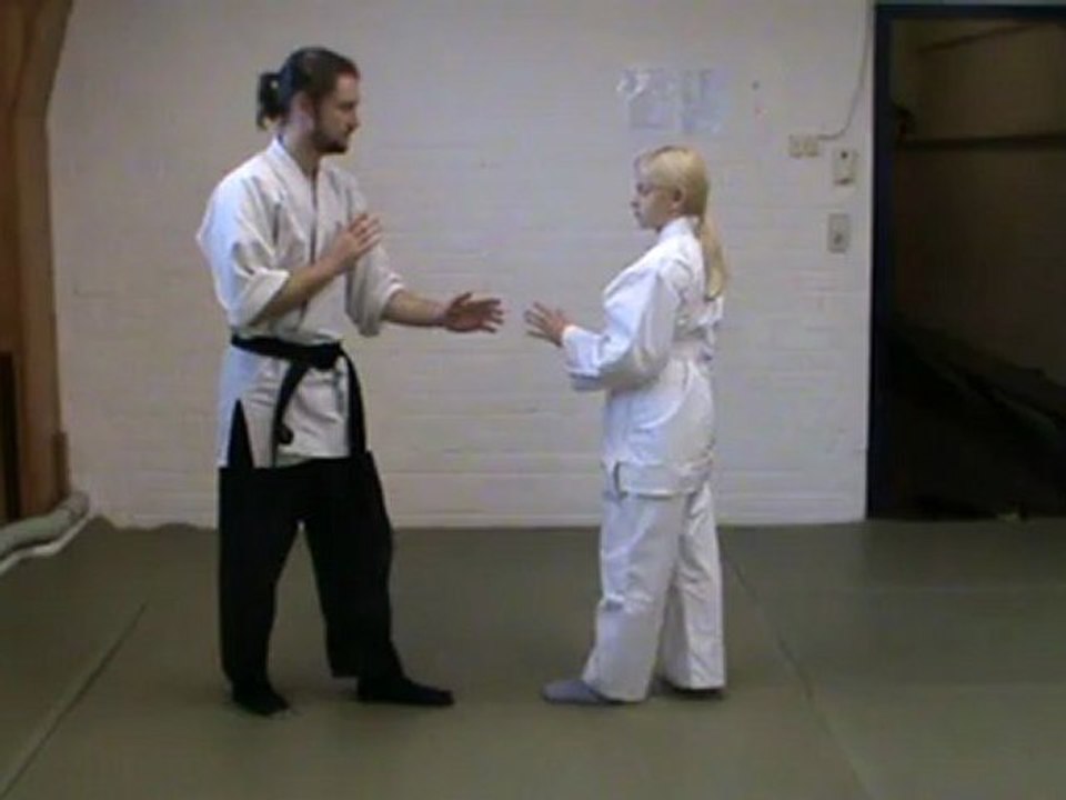 Ai hanmi katate dori (kosa dori)