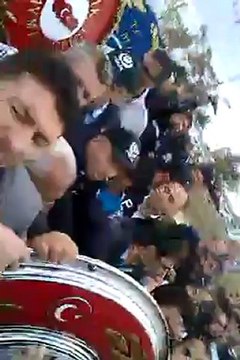 Pendik'te 29 Ekim çelenk koyma töreninde arbede