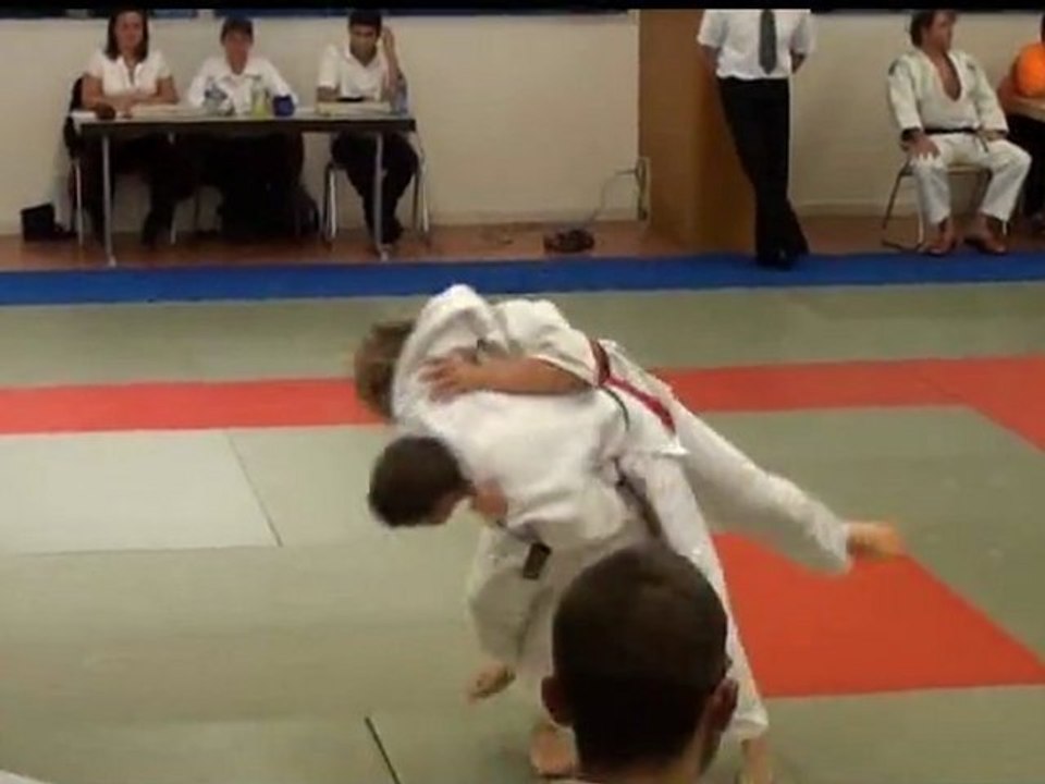 les juniors aux ceintures de couleur