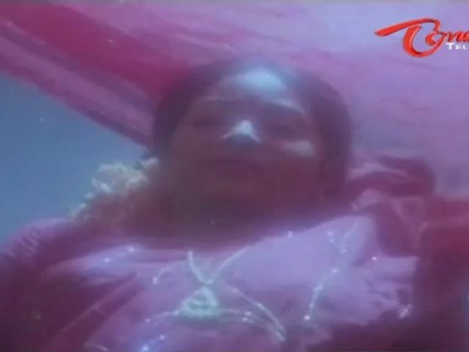 Edurinti Mogudu Pakkinti Pellam Songs - Le Le Letha Pacha - Rajendra Prasad - Divya Vani