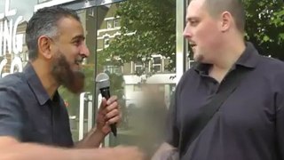 Islam in UK : Christian Converts to Islam 'Live'