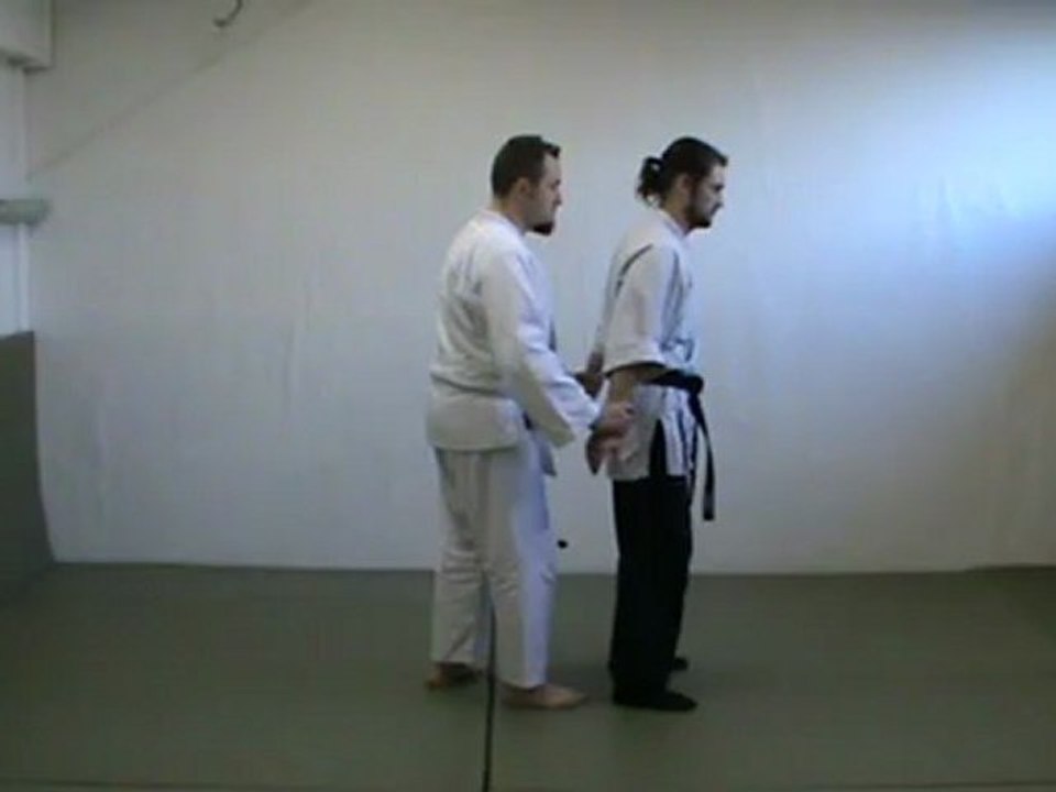 Ushiro ryote dori 1 sortie soto