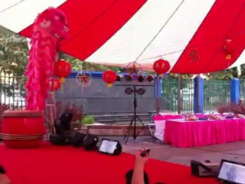 cho thuê nhà bạt , khung phông bạt , ô dù lớn , bàn ghế cưới hỏi 0975272627