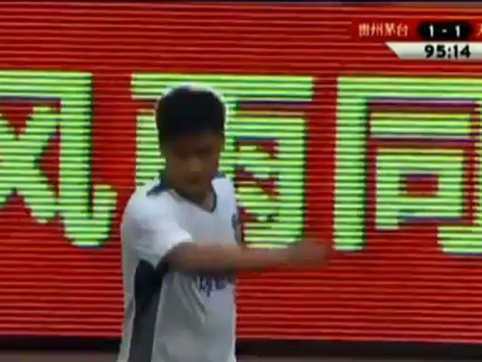 CSL: Spieler dreht durch!