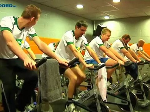 Truckers klimmen op de fiets - RTV Noord