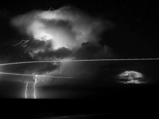 Andrew Grant & Lomez - Distant Thunder (Original Mix)